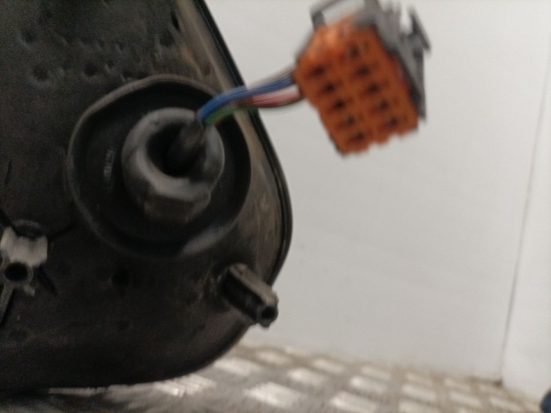 Recambio de retrovisor izquierdo para peugeot 206 berlina referencia OEM IAM   