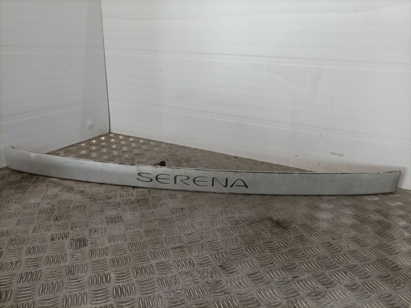 Recambio de moldura piloto matricula para nissan serena (c23m) referencia OEM IAM   