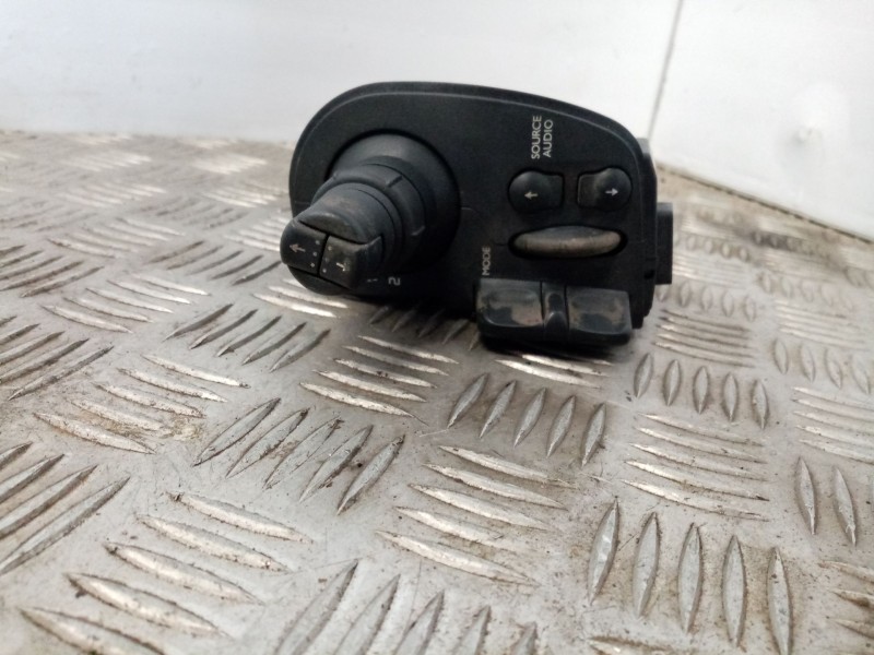 Recambio de mando limpia para renault modus confort dynamique referencia OEM IAM 88103003076  