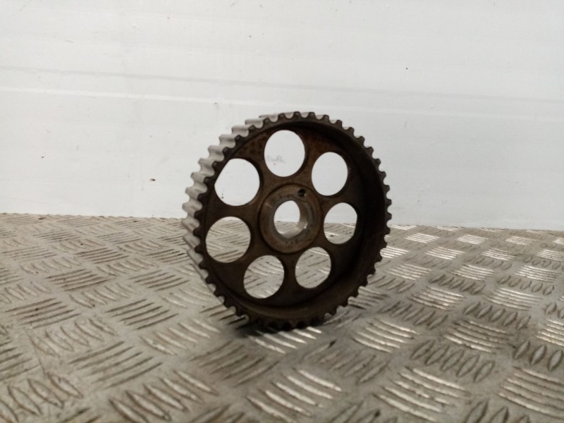 Recambio de polea arbol levas para chevrolet lacetti 2.0 diesel cat referencia OEM IAM 96182888  