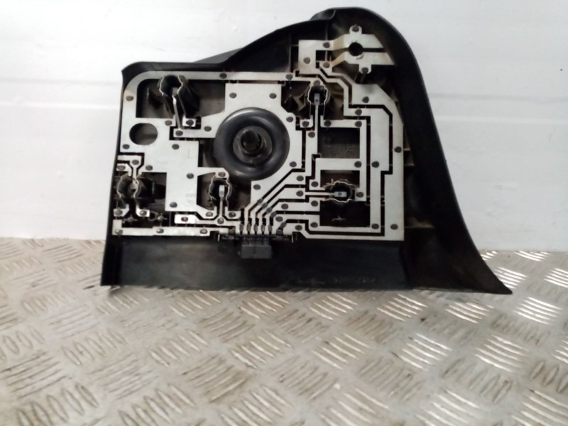 Recambio de portalamparas para bmw serie 3 berlina (e36) referencia OEM IAM   