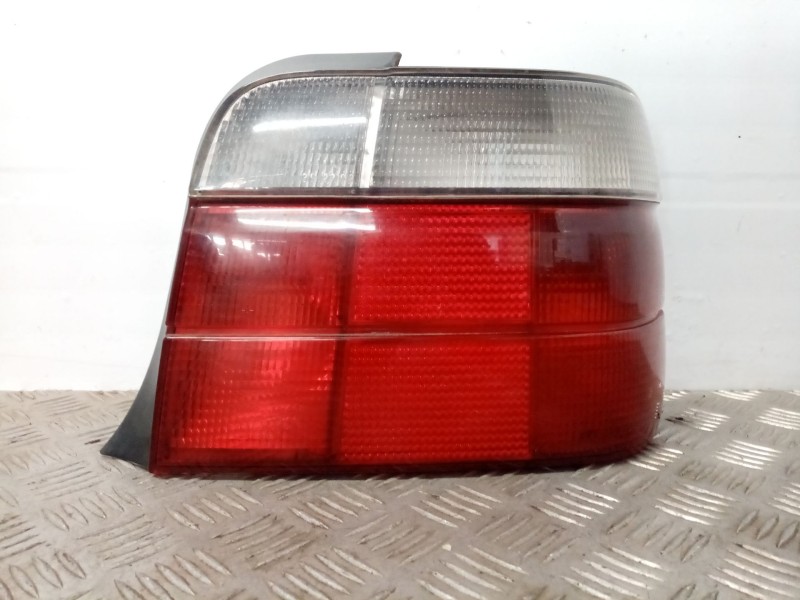 Recambio de piloto trasero izquierdo para bmw serie 3 berlina (e36) referencia OEM IAM   