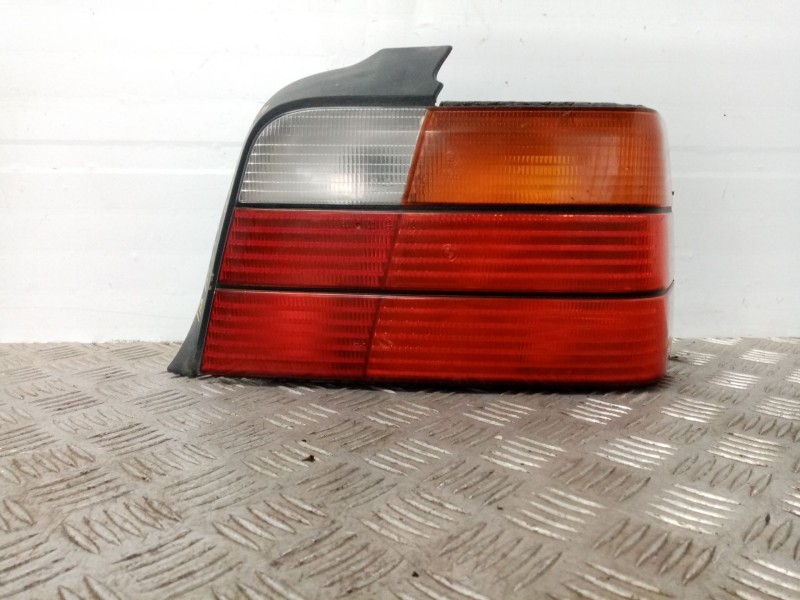 Recambio de piloto trasero izquierdo para bmw 3 compact (e36) 318 tds referencia OEM IAM   