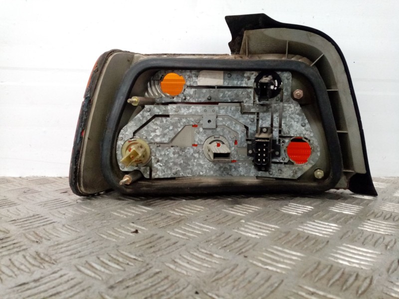 Recambio de piloto trasero izquierdo para bmw 3 compact (e36) 318 tds referencia OEM IAM   