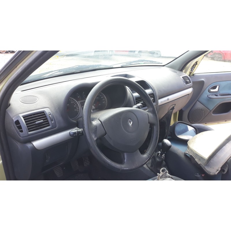 renault clio ii fase ii (b/cb0) del año 2001