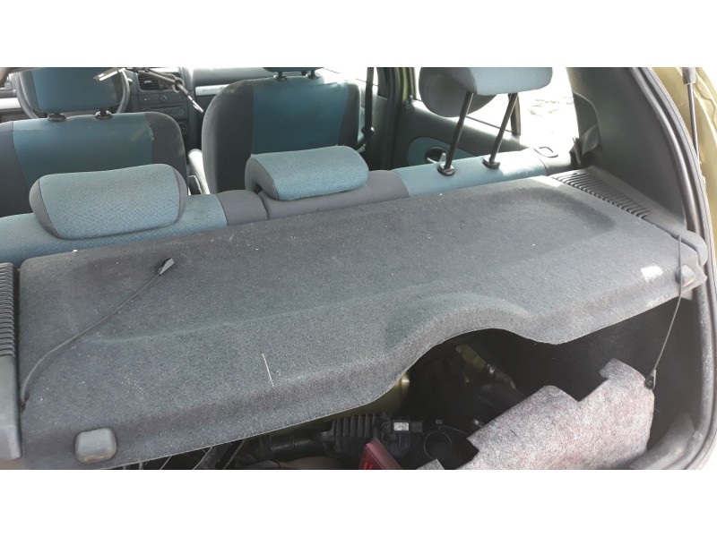 renault clio ii fase ii (b/cb0) del año 2001