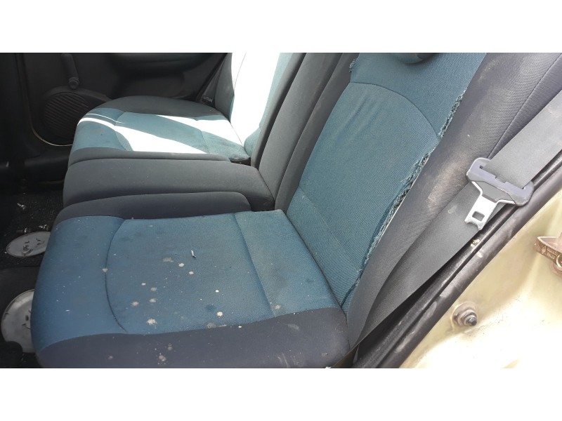 renault clio ii fase ii (b/cb0) del año 2001