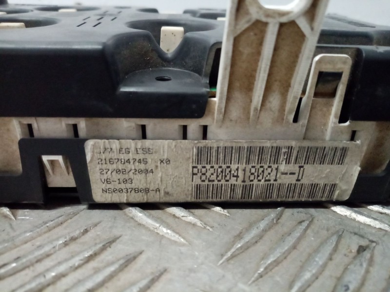 Recambio de cuadro instrumentos para renault modus confort dynamique referencia OEM IAM P8200418021D  