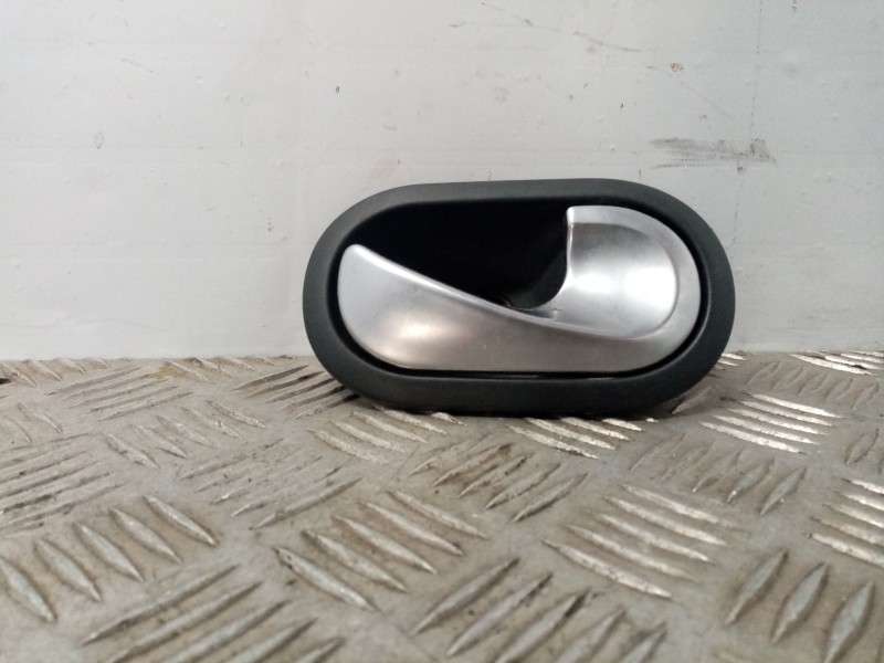 Recambio de maneta interior delantera derecha para renault modus confort dynamique referencia OEM IAM   