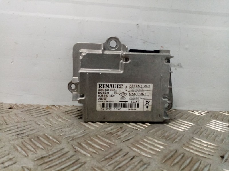 Recambio de centralita airbag para renault modus confort dynamique referencia OEM IAM 8200441250  