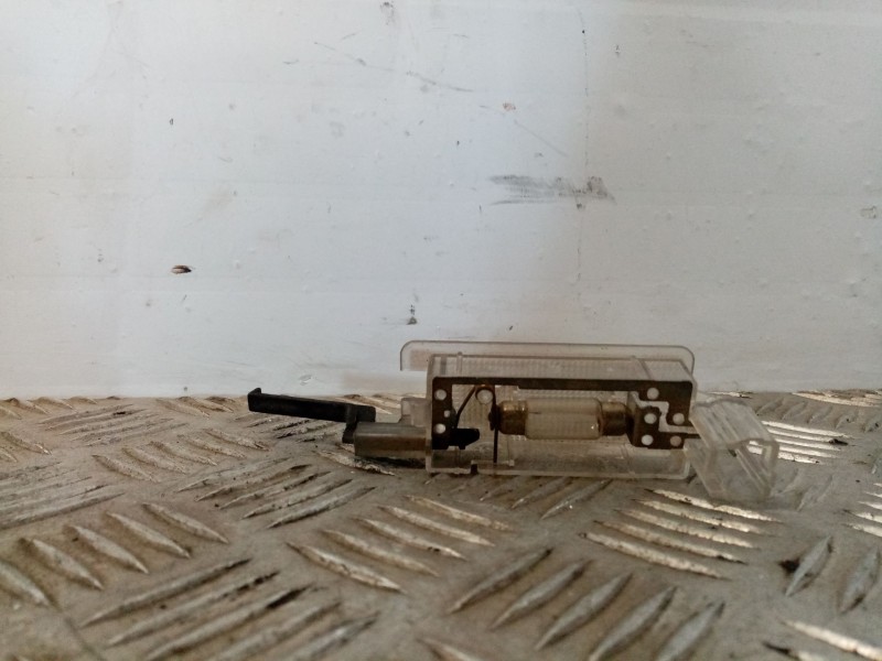 Recambio de luz interior para renault modus confort dynamique referencia OEM IAM 8200024033  