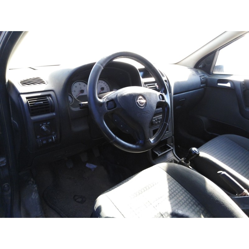 opel astra g fastback (t98) del año 2000