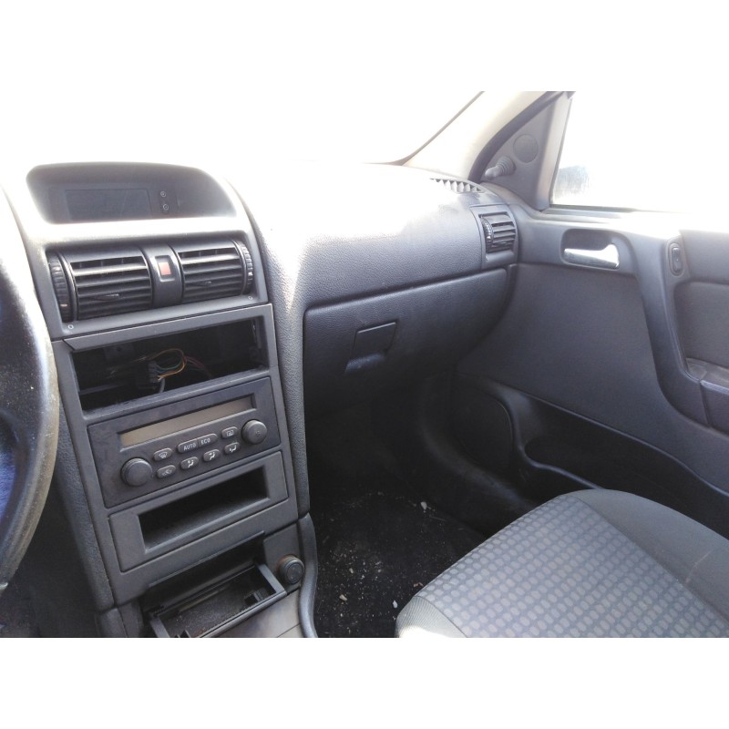 opel astra g fastback (t98) del año 2000