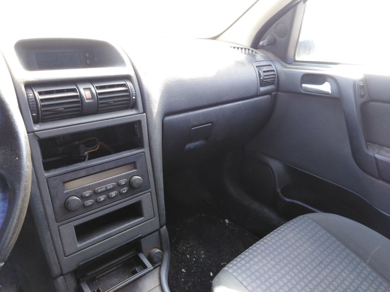 opel astra g fastback (t98) del año 2000