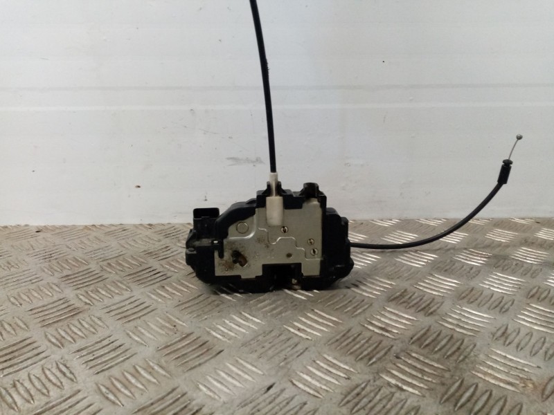 Recambio de cerradura puerta trasera derecha para renault modus confort dynamique referencia OEM IAM   