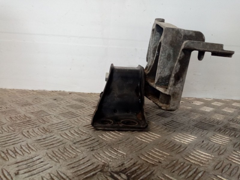 Recambio de soporte motor derecho para renault modus confort dynamique referencia OEM IAM 8200140431  
