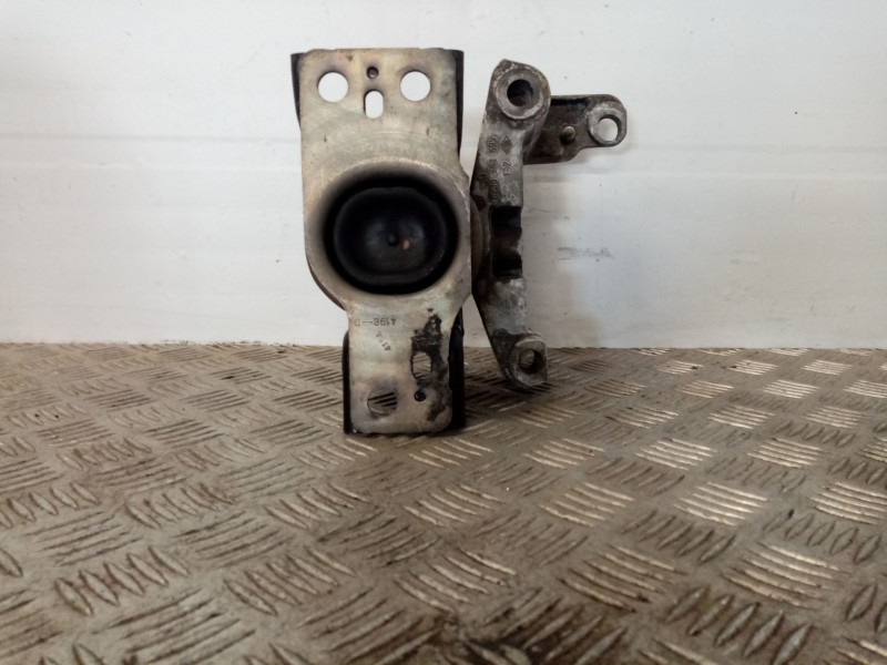 Recambio de soporte motor derecho para renault modus confort dynamique referencia OEM IAM 8200140431  