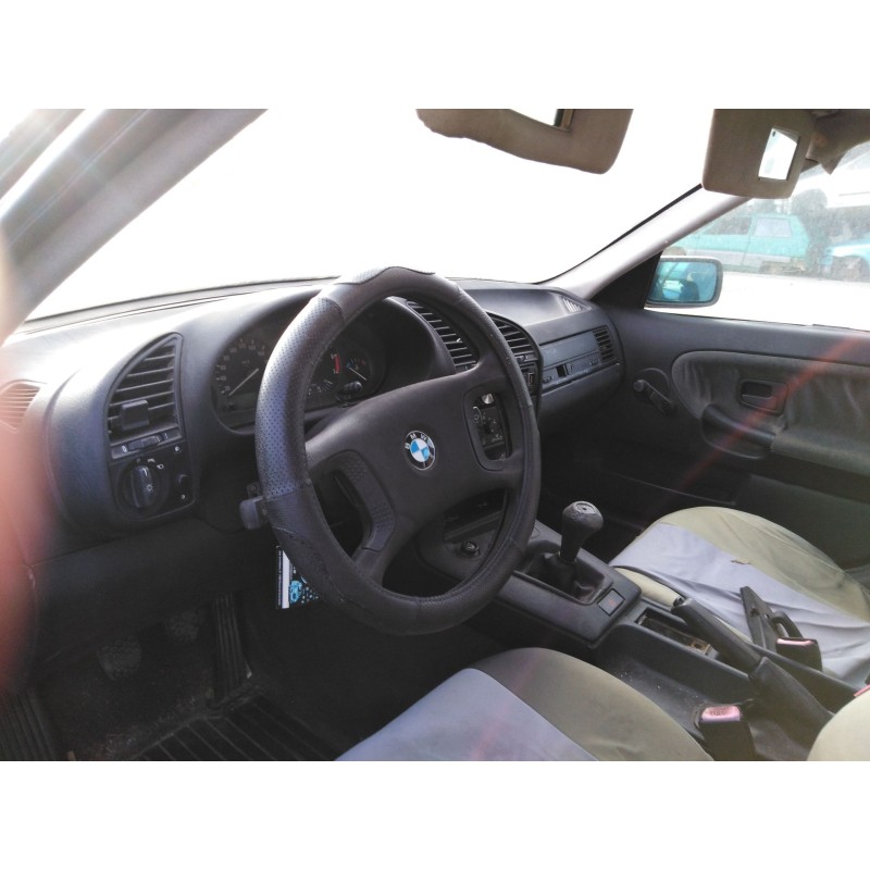 bmw 3 (e36) del año 1990