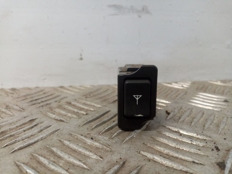 Recambio de interruptor para nissan patrol gr (y60) referencia OEM IAM 2546005J00  