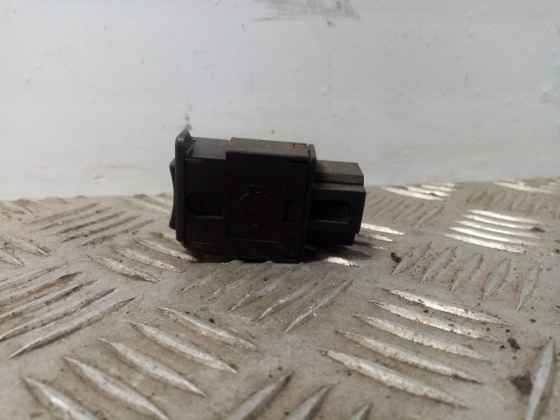 Recambio de interruptor para nissan patrol gr (y60) referencia OEM IAM 2546005J00  