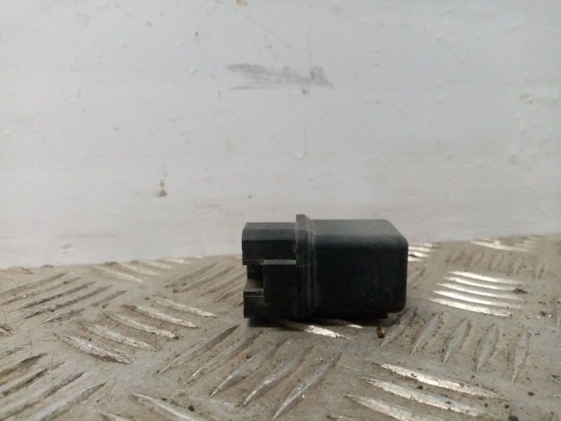 Recambio de rele para nissan patrol gr (y60) referencia OEM IAM 25230C9961  