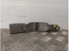 Recambio de anclaje cinturon trasero derecho para mazda 323 berl. f/s (bj) 1.6 f active referencia OEM IAM G2288  