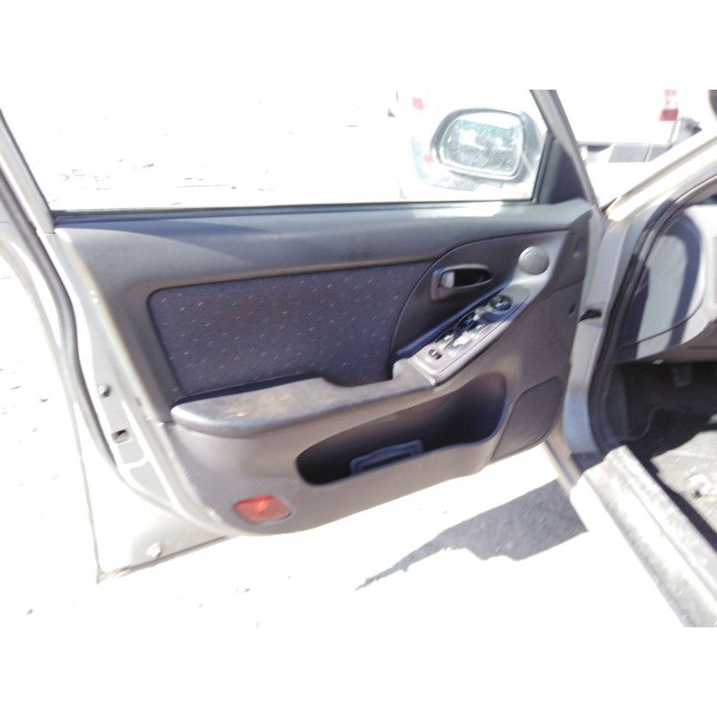 hyundai elantra iii (xd) del año 2001