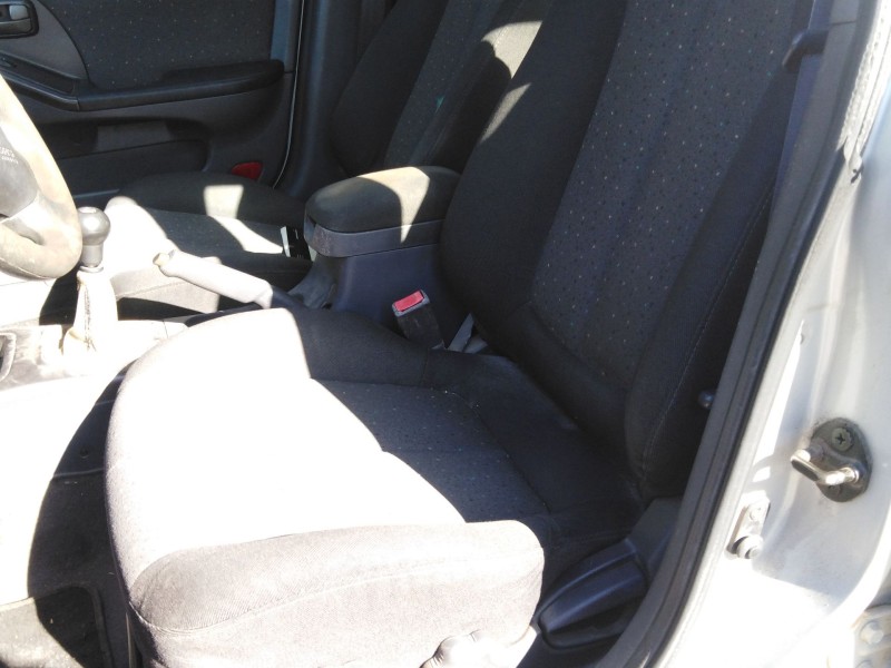 hyundai elantra iii (xd) del año 2001