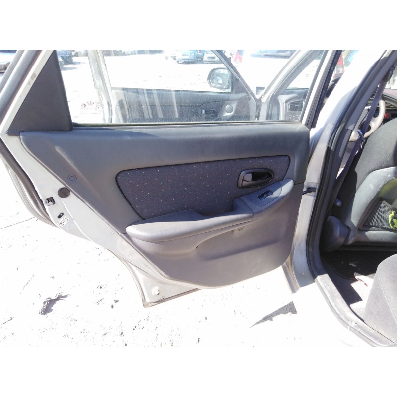 hyundai elantra iii (xd) del año 2001