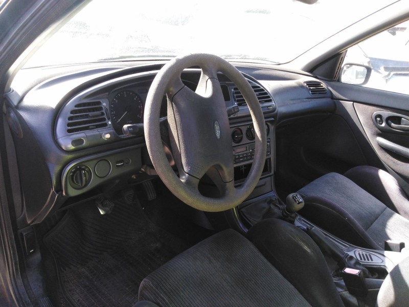 ford mondeo i sedán (gbp) del año 1993