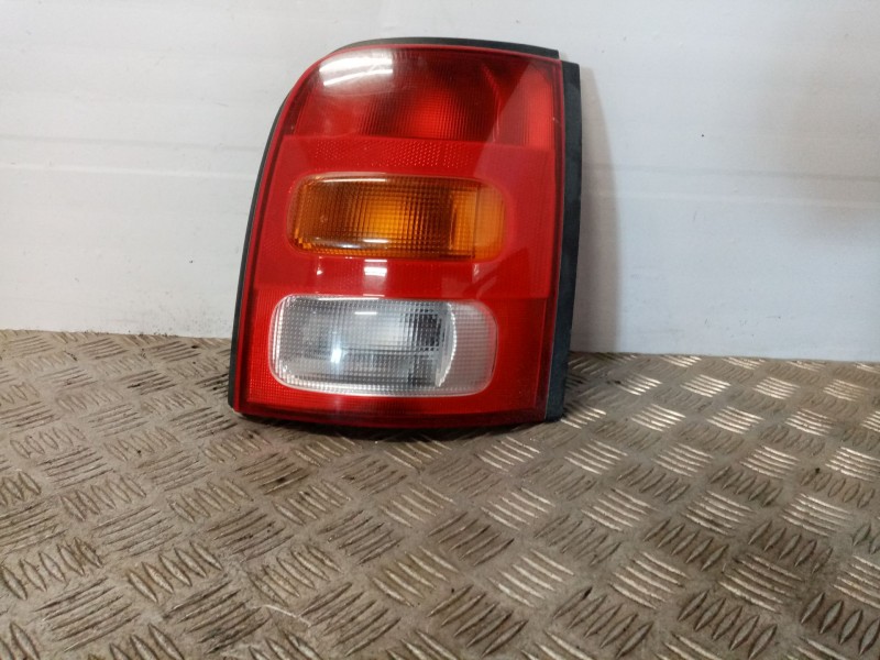 Recambio de piloto trasero derecho para nissan micra (k11) 1.0 16v cat referencia OEM IAM 265506f600  