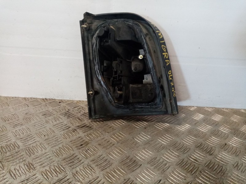 Recambio de piloto trasero derecho para nissan micra (k11) 1.0 16v cat referencia OEM IAM 265506f600  