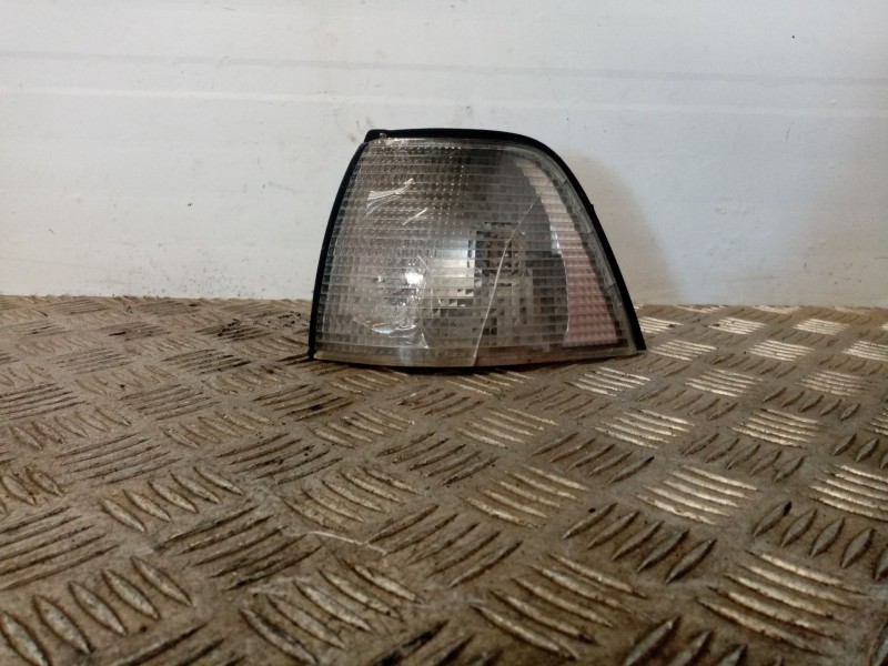 Recambio de piloto delantero izquierdo para bmw 3 compact (e36) 318 tds referencia OEM IAM 9403095  