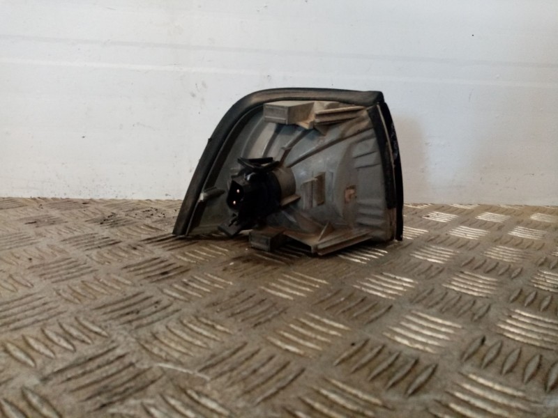 Recambio de piloto delantero izquierdo para bmw 3 compact (e36) 318 tds referencia OEM IAM 9403095  