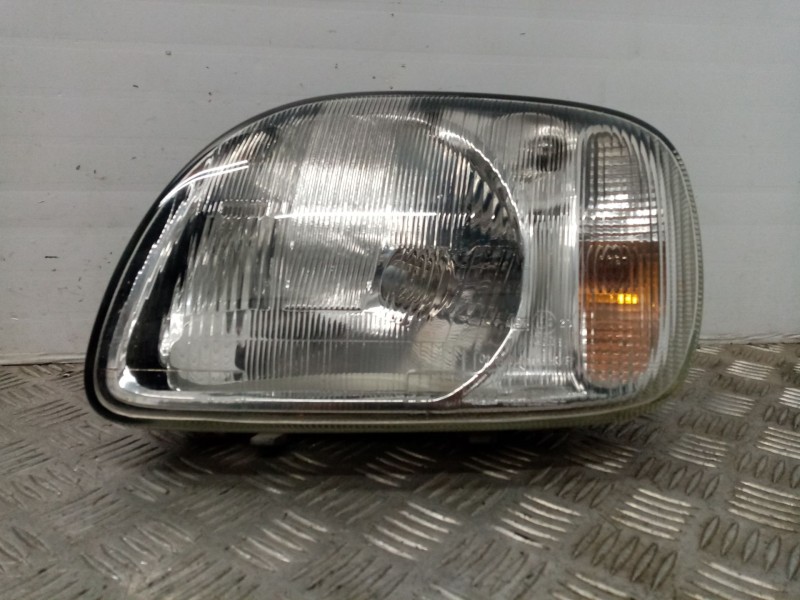 Recambio de faro izquierdo para nissan micra (k11) 1.0 16v cat referencia OEM IAM 011a02a02  