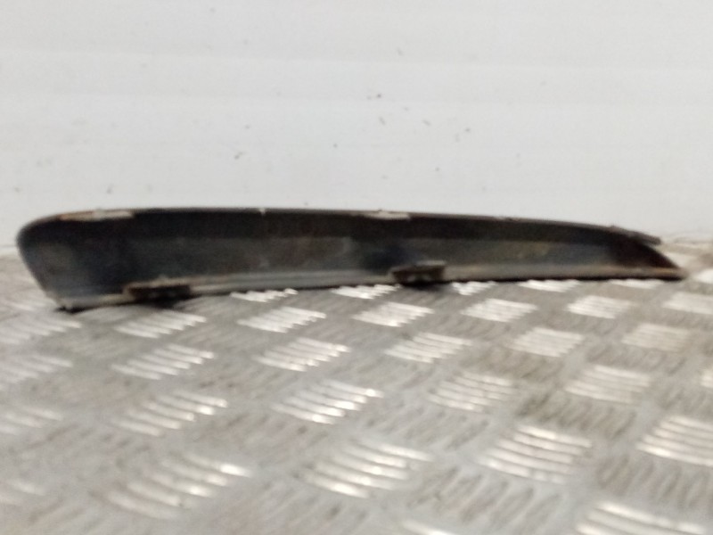 Recambio de molduras delanteras para opel astra h berlina enjoy referencia OEM IAM 375768702  