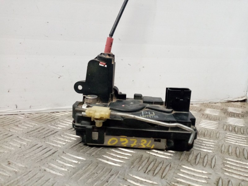 Recambio de cerradura puerta trasera izquierda para opel astra h berlina enjoy referencia OEM IAM 13210738  