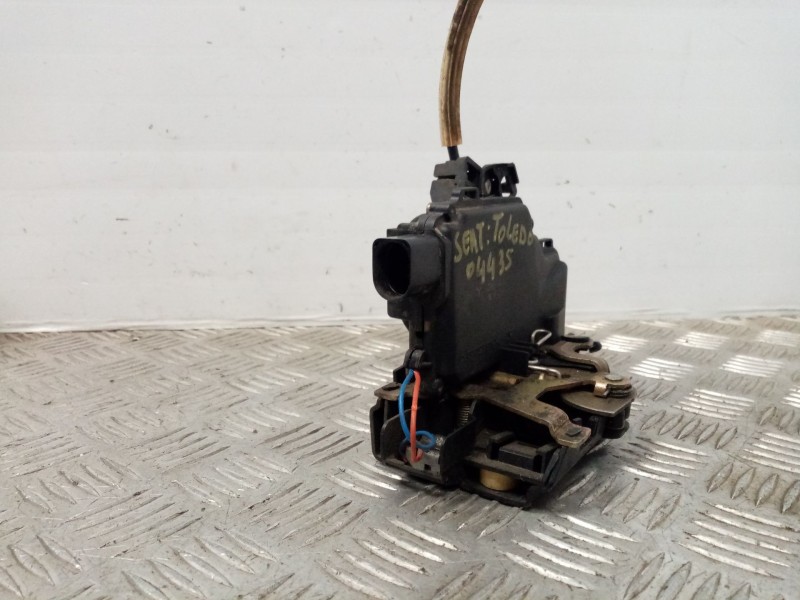 Recambio de cerradura puerta trasera izquierda para seat toledo (1m2) 1.9 tdi referencia OEM IAM   