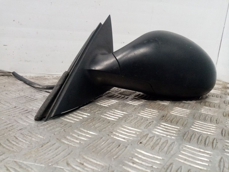 Recambio de retrovisor izquierdo para seat ibiza (6l1) stella referencia OEM IAM E9014142  