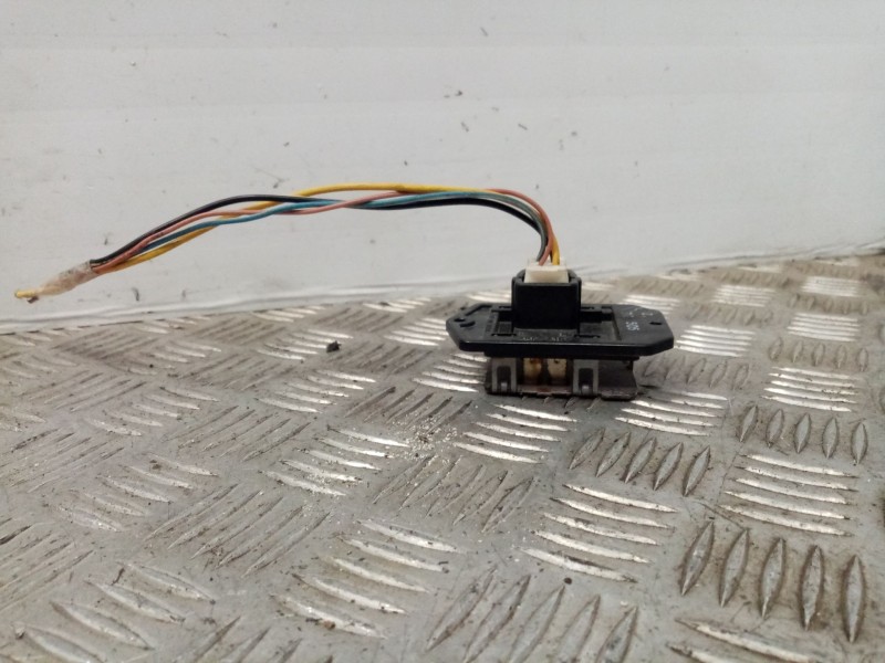 Recambio de resistencia calefaccion para suzuki swift berlina (mz) 1.3 16v cat referencia OEM IAM 8g505  