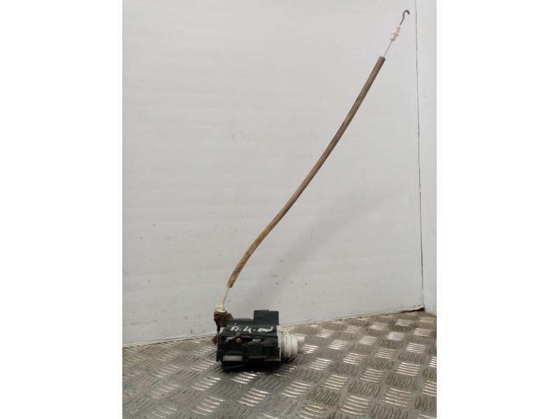 Recambio de cerradura puerta delantera derecha para audi a4 berlina (b5) 1.9 tdi referencia OEM IAM   