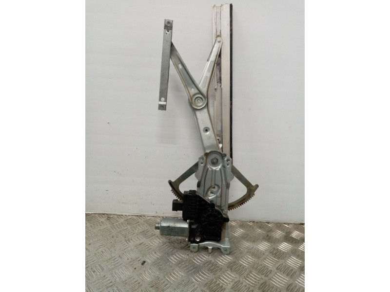 Recambio de elevalunas delantero izquierdo para opel astra h berlina enjoy referencia OEM IAM 0130821988  