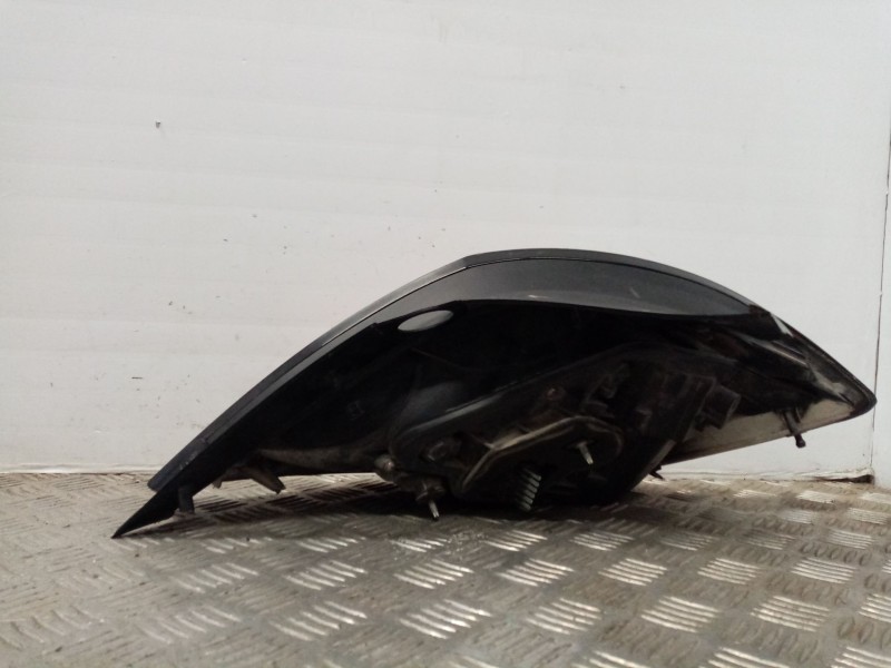 Recambio de piloto trasero izquierdo para opel astra h berlina enjoy referencia OEM IAM 159731  