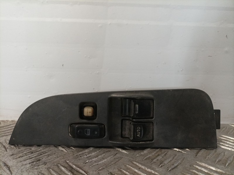 Recambio de mando elevalunas delantero izquierdo para toyota corolla (e11) referencia OEM IAM 8482012400  