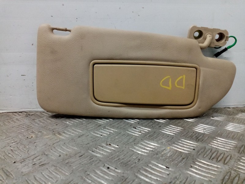 Recambio de parasol derecho para volvo v70 familiar 2.4 d referencia OEM IAM 39970051  