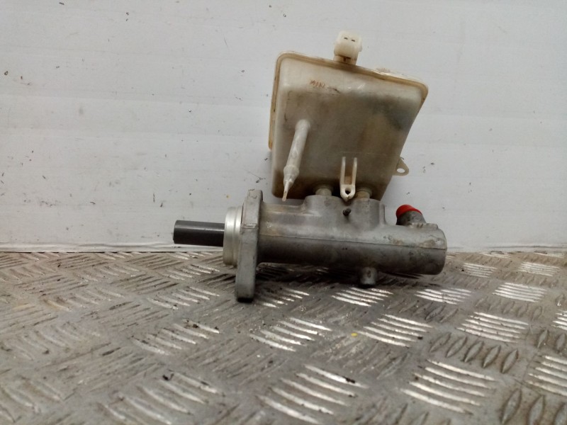 Recambio de bomba freno para volvo v70 familiar 2.4 d referencia OEM IAM 8602366  