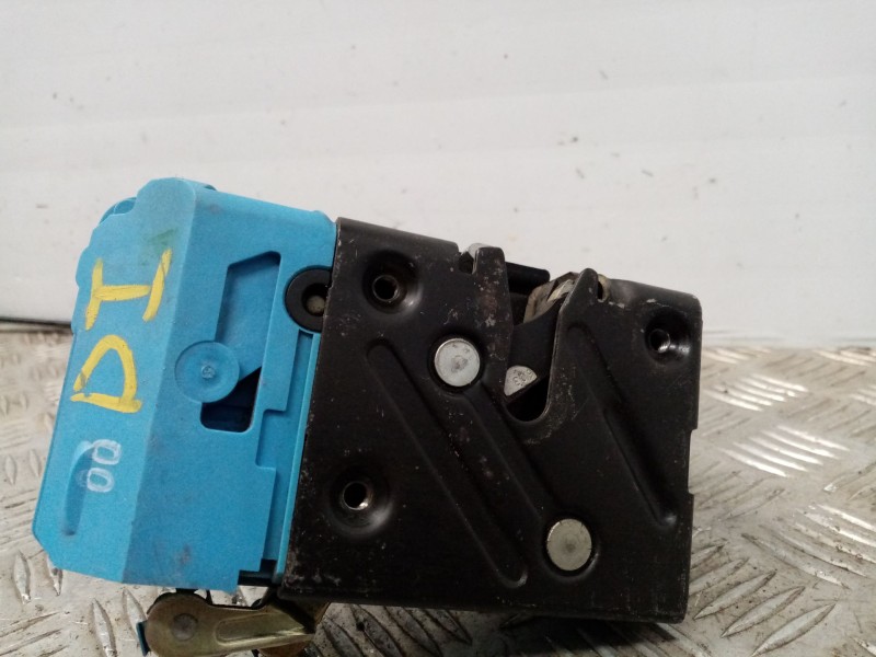 Recambio de cerradura puerta delantera izquierda para volvo v70 familiar 2.4 d referencia OEM IAM 30784976  