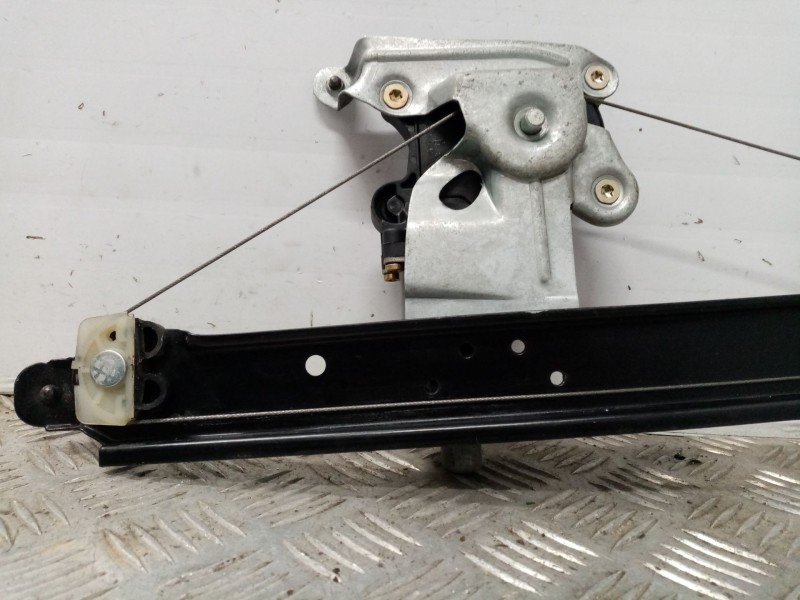 Recambio de elevalunas trasero izquierdo para volvo v70 familiar 2.4 d referencia OEM IAM 31253719  