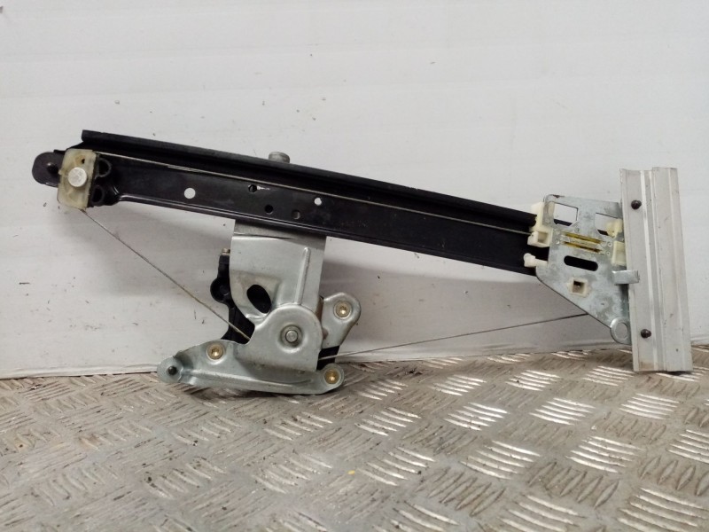 Recambio de elevalunas trasero derecho para volvo v70 familiar 2.4 d referencia OEM IAM 31253720  