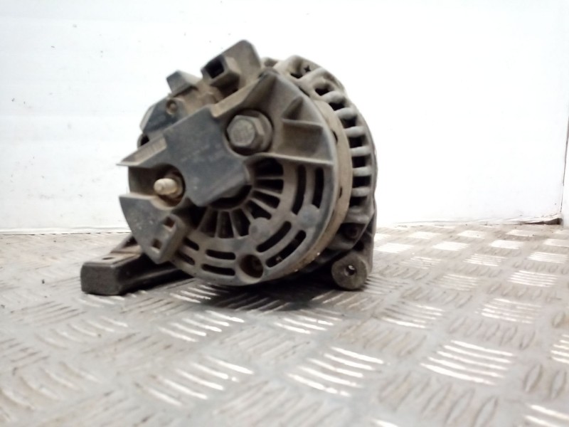 Recambio de alternador para volvo v70 familiar 2.4 d referencia OEM IAM 36050262 8676498 